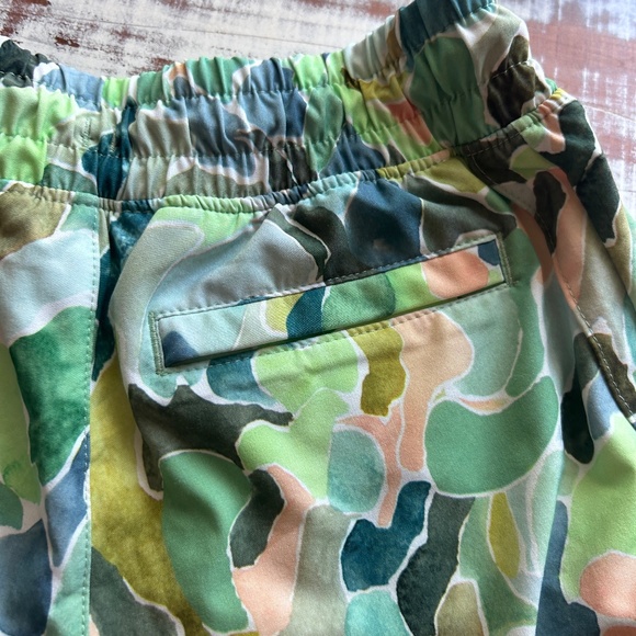 Athleta Girl Play More 3” Shorts Cool and Breezy Size 7 Rt $39 Watercolor - Picture 5 of 6